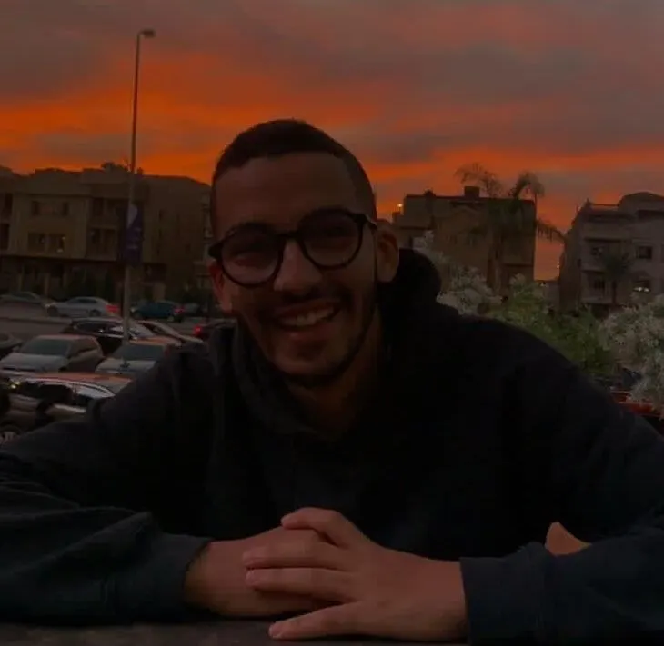 Seif Diaa - The tutor understood everything I needed and it really helped me with my midterm.